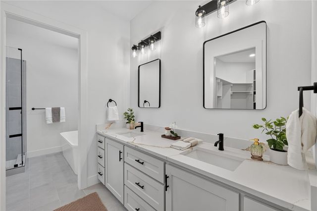15 St Asaph Drive, Bella Vista, AR 72714