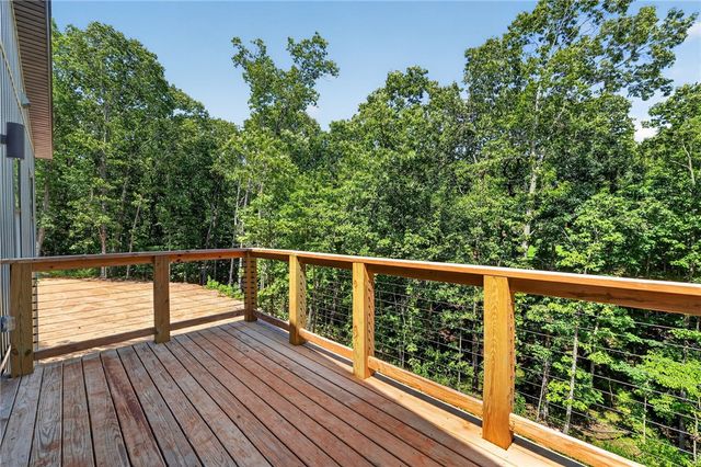 15 St Asaph Drive, Bella Vista, AR 72714