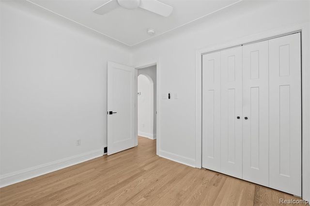 27500 Jefferson Avenue, Saint Clair Shores, MI 48081