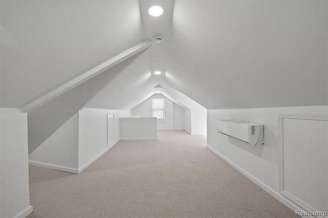 27500 Jefferson Avenue, Saint Clair Shores, MI 48081