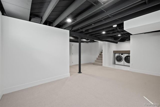 27500 Jefferson Avenue, Saint Clair Shores, MI 48081