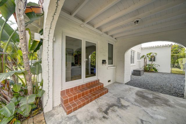 1212 Medina Ave, Coral Gables, FL 33134
