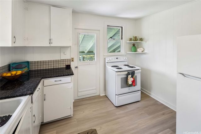 315 A Ulupaina Street, Kailua, HI 96734
