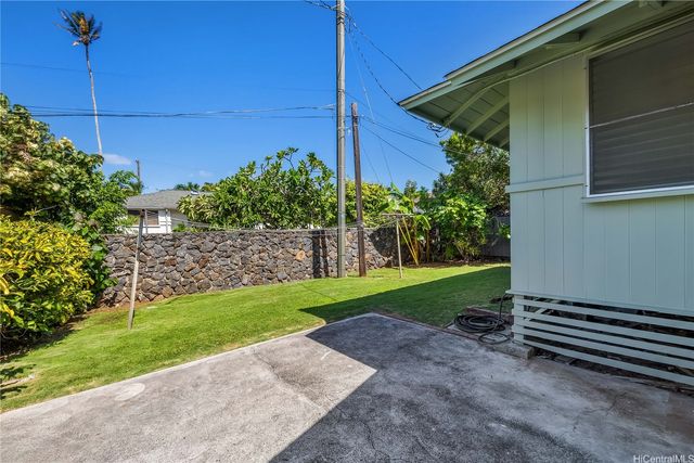 315 A Ulupaina Street, Kailua, HI 96734
