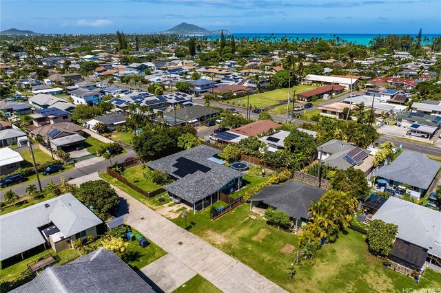 315 A Ulupaina Street, Kailua, HI 96734