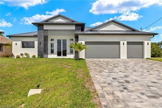 816 NW 39th AVE, Cape Coral, FL 33993