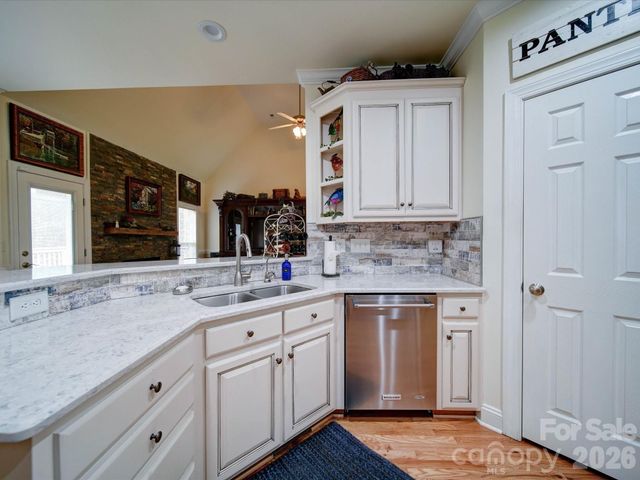 7184 Seagrass Circle, Denver, NC 28037