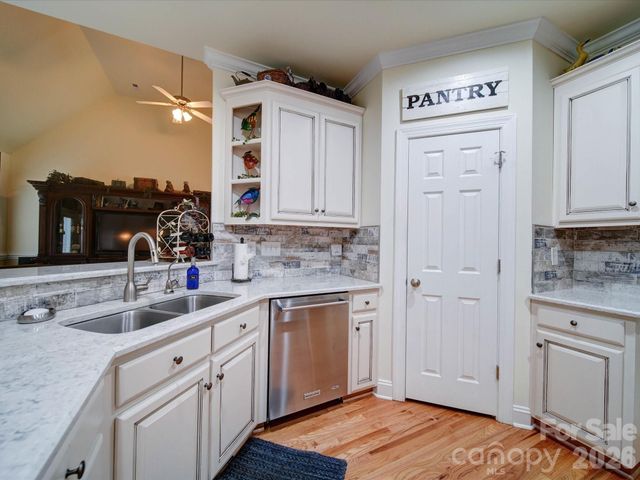 7184 Seagrass Circle, Denver, NC 28037