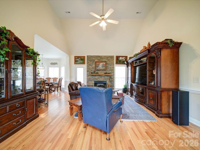 7184 Seagrass Circle, Denver, NC 28037