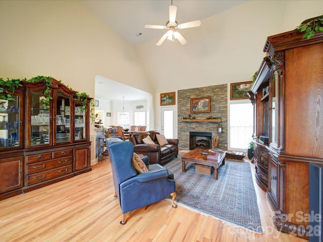 7184 Seagrass Circle, Denver, NC 28037