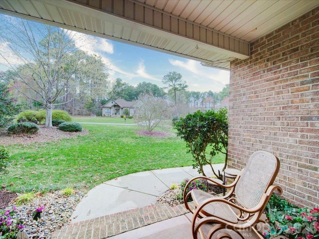 7184 Seagrass Circle, Denver, NC 28037