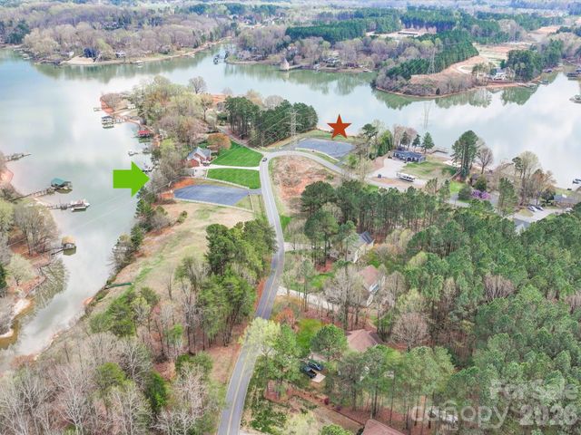 7184 Seagrass Circle, Denver, NC 28037