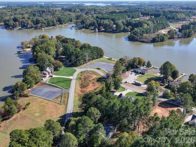 7184 Seagrass Circle, Denver, NC 28037