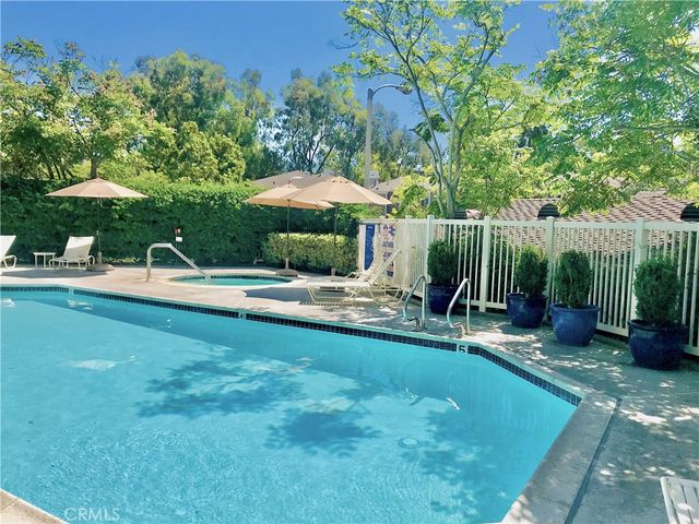 208 Santa Rosa Court 208, Laguna Beach, CA 92651