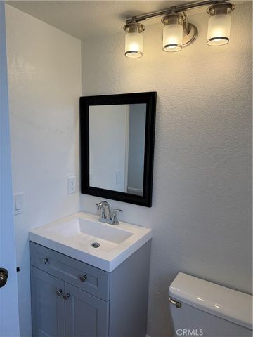 208 Santa Rosa Court 208, Laguna Beach, CA 92651