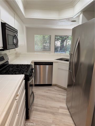 208 Santa Rosa Court 208, Laguna Beach, CA 92651