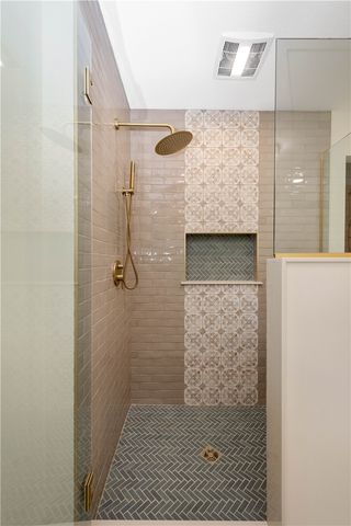 330 Center Grange Rd, Center Twp, PA 15061