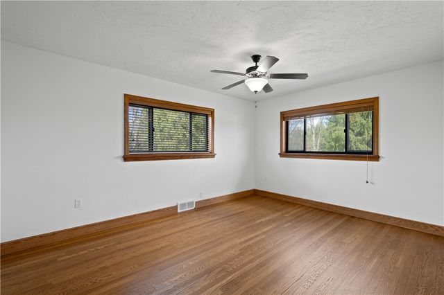 330 Center Grange Rd, Center Twp, PA 15061