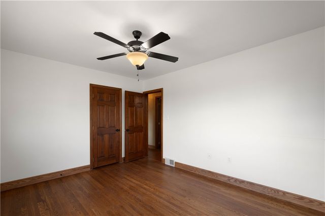 330 Center Grange Rd, Center Twp, PA 15061