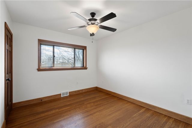 330 Center Grange Rd, Center Twp, PA 15061