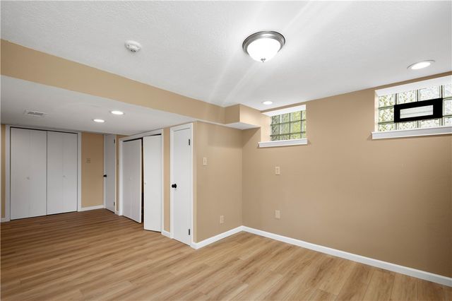 330 Center Grange Rd, Center Twp, PA 15061