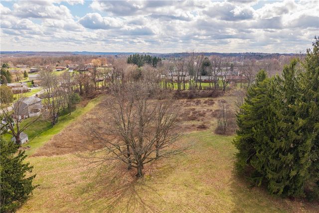 330 Center Grange Rd, Center Twp, PA 15061