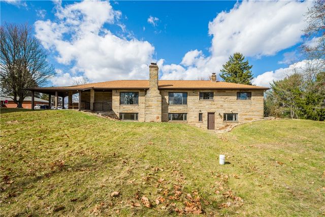330 Center Grange Rd, Center Twp, PA 15061