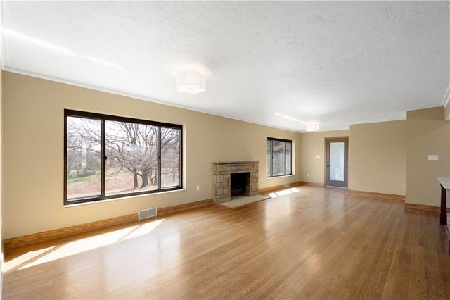 330 Center Grange Rd, Center Twp, PA 15061