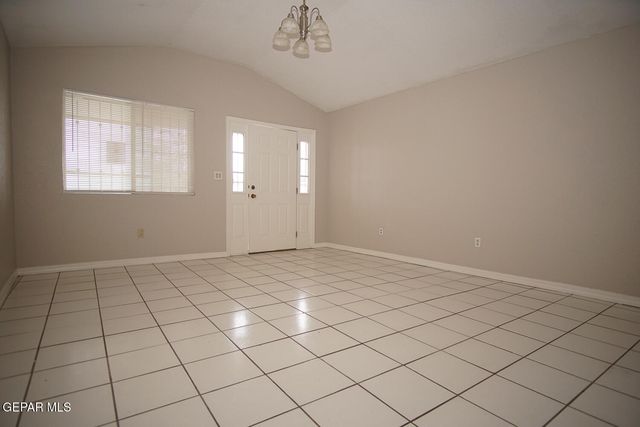 422 VAL VERDE Street, El Paso, TX 79905