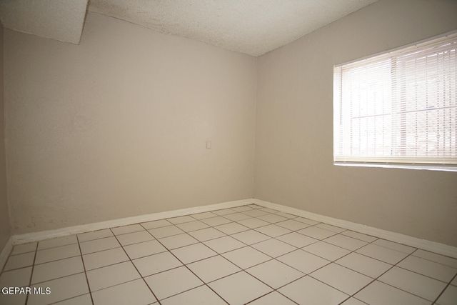 422 VAL VERDE Street, El Paso, TX 79905