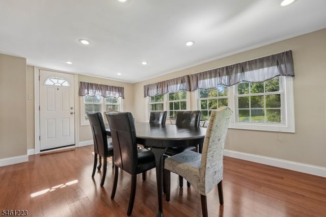 23 Huyler Rd, Branchburg Twp., NJ 08876