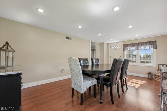 23 Huyler Rd, Branchburg Twp., NJ 08876