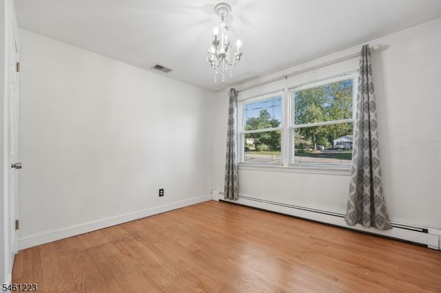 23 Huyler Rd, Branchburg Twp., NJ 08876