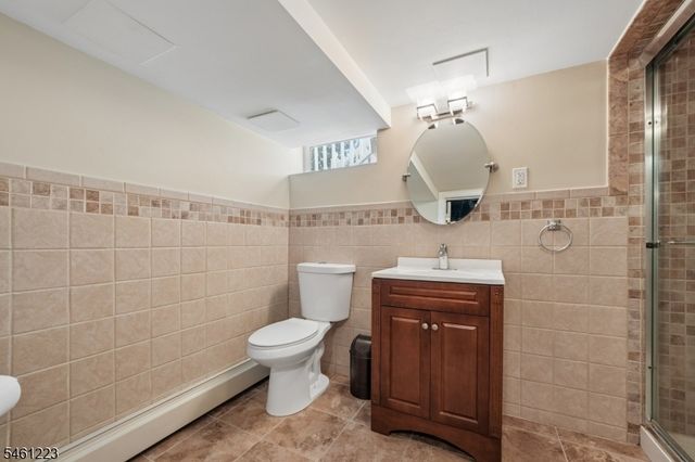 23 Huyler Rd, Branchburg Twp., NJ 08876