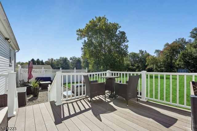 23 Huyler Rd, Branchburg Twp., NJ 08876