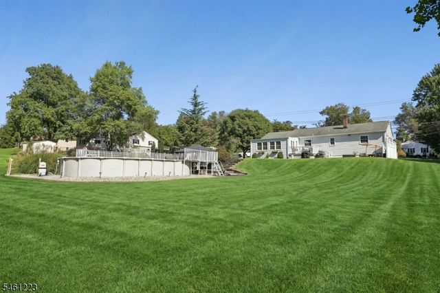 23 Huyler Rd, Branchburg Twp., NJ 08876