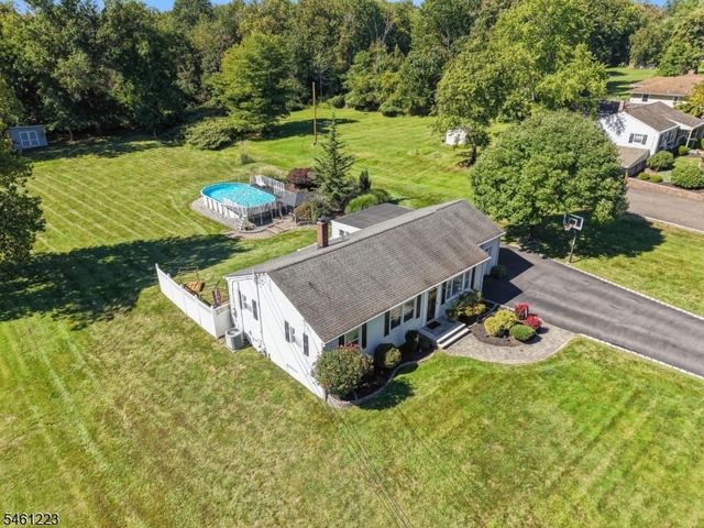 23 Huyler Rd, Branchburg Twp., NJ 08876