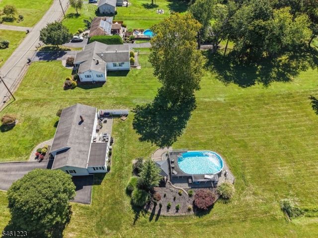 23 Huyler Rd, Branchburg Twp., NJ 08876