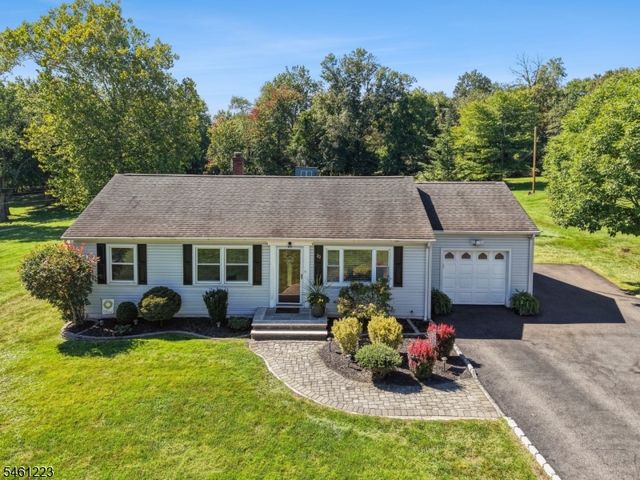 23 Huyler Rd, Branchburg Twp., NJ 08876