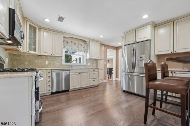 23 Huyler Rd, Branchburg Twp., NJ 08876