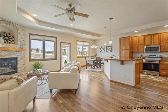 1126 WHITE WATER CT, Cheyenne, WY 82009