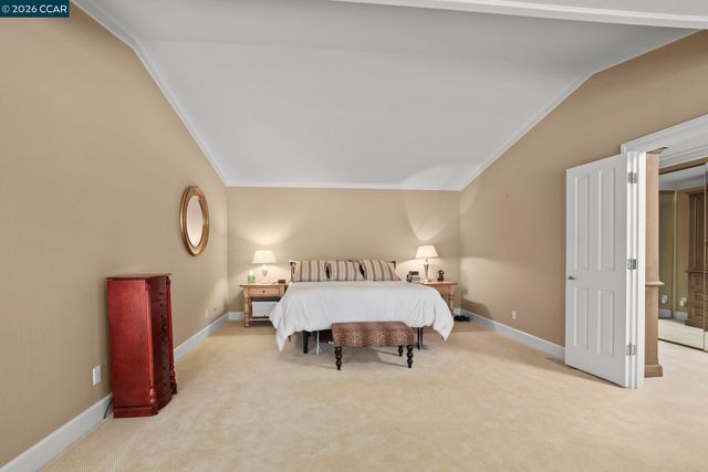 738 Mandarin Ln, Walnut Creek, CA 94598