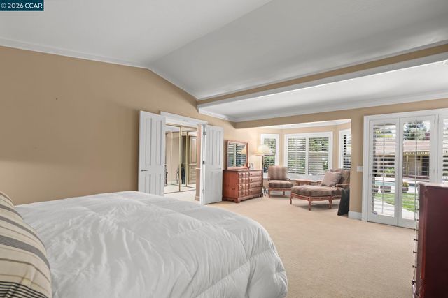 738 Mandarin Ln, Walnut Creek, CA 94598