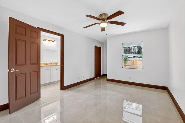 2932 Saginaw Avenue, West Palm Beach, FL 33409