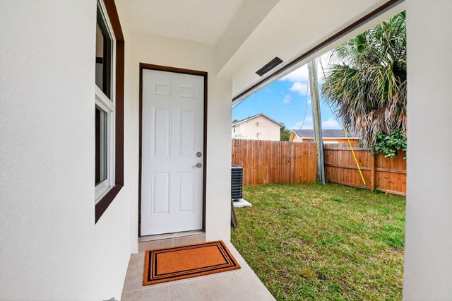 2932 Saginaw Avenue, West Palm Beach, FL 33409