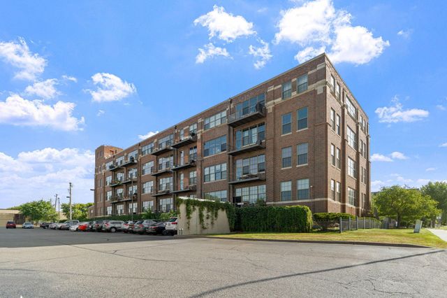 1901 E Hennepin Avenue 105, Minneapolis, MN 55413