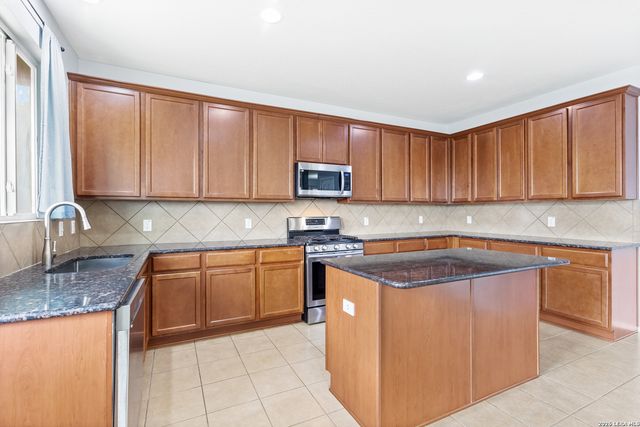 1514 Desert Candle, San Antonio, TX 78245