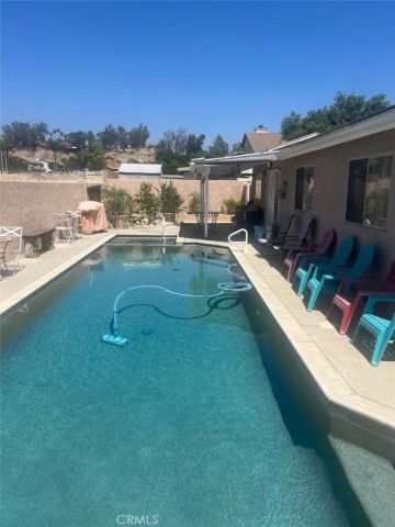 28450 Sycamore, Highland, CA 92346