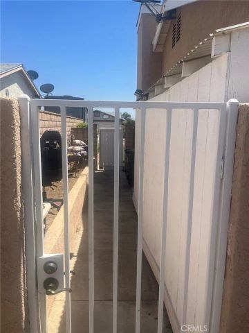 28450 Sycamore, Highland, CA 92346