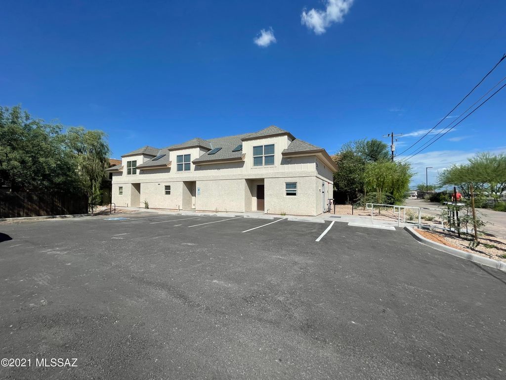 2545 E Spring St Unit 3, Tucson, AZ 85716
